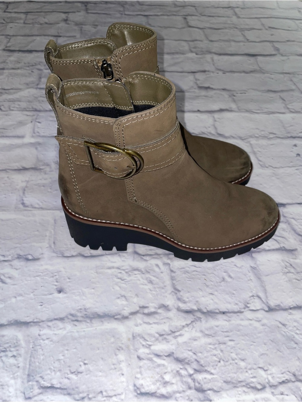 Blondo Leather Waterproof Dagger Boots. Size 7 Dark Green